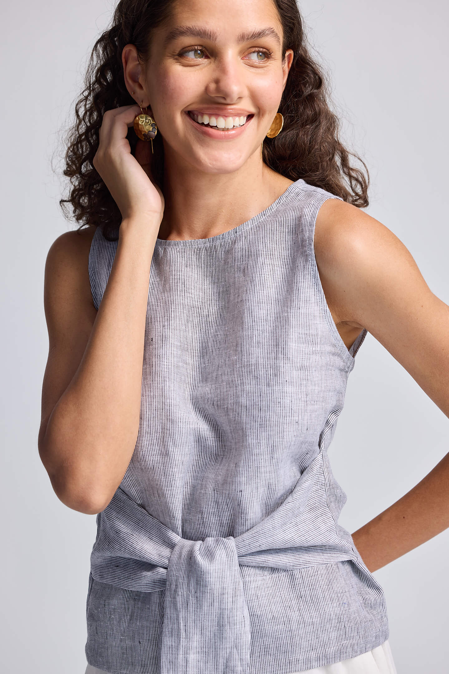 Front-tie Top in 100% Linen